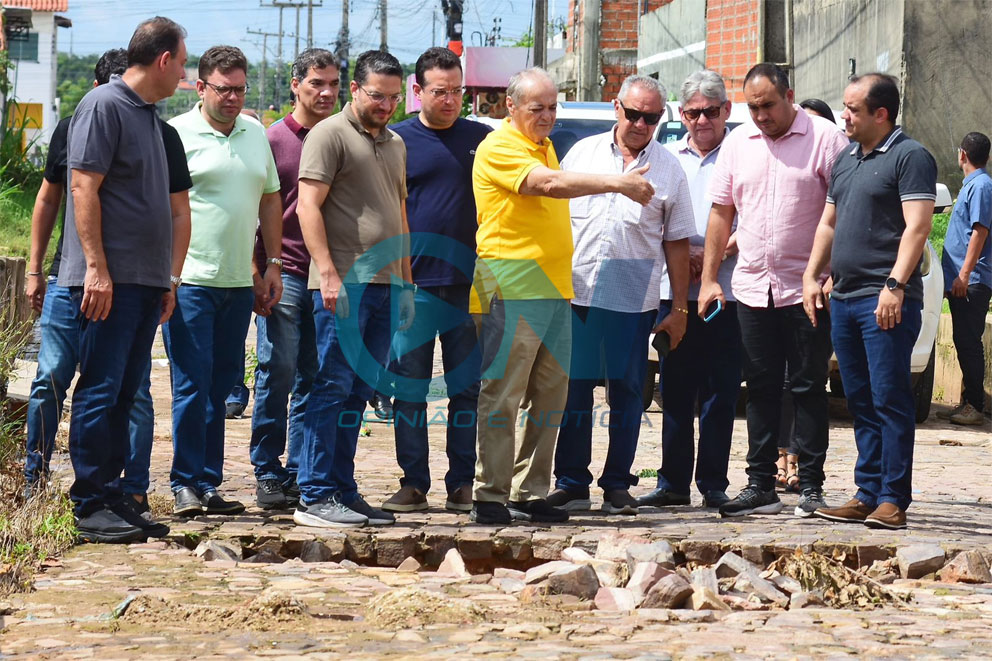 Prefeito Silvio Mendes realiza visita técnica às áreas mais afetadas pelas chuvas em Teresina