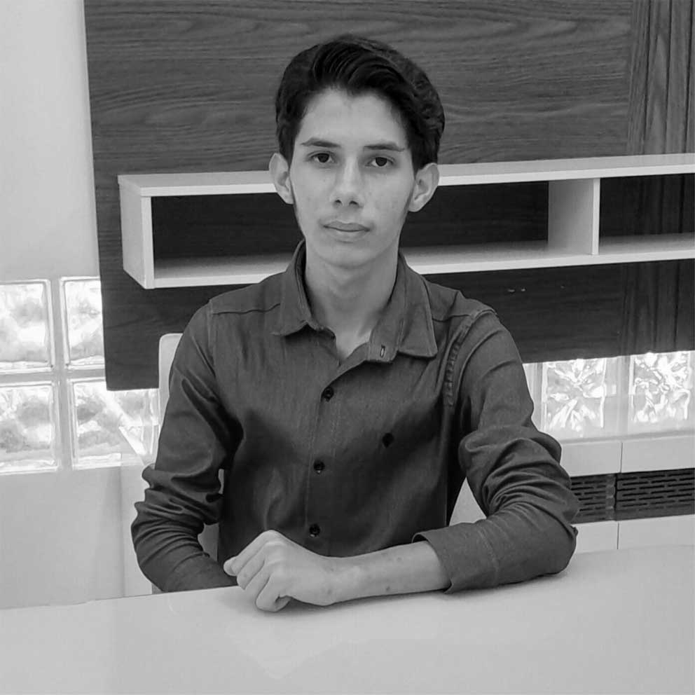 Disseram que publicar um livro aos 15 anos era impossível. Lancei quatro – afirma Sr. Davi