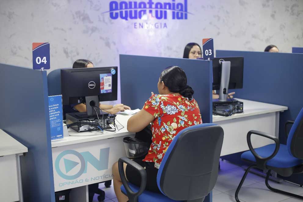 Saiba como solicitar a troca de titularidade da conta de energia em compra ou aluguel de imóvel