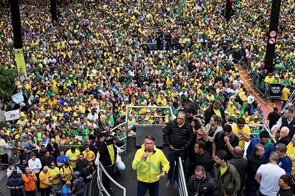 Jair Bolsonaro volta à Paulista em busca de salvar a própria pele na PEC da anistia