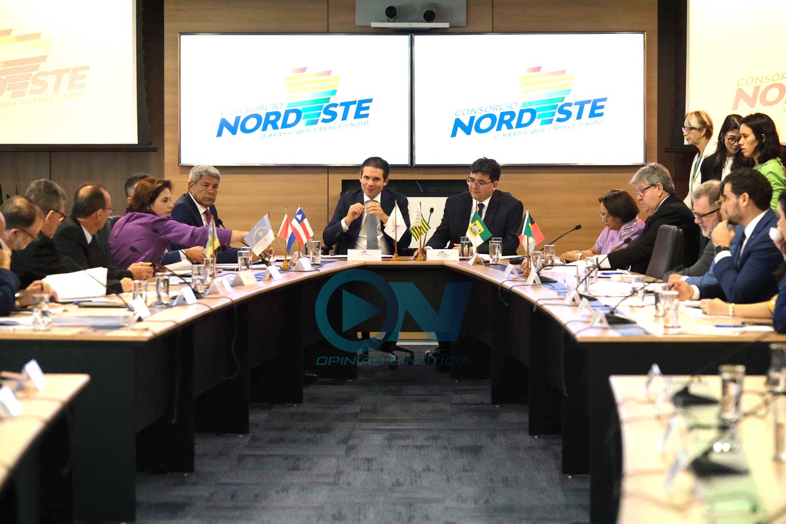Consórcio Nordeste cobra protagonismo e garante apoio da Câmara para pautas prioritárias