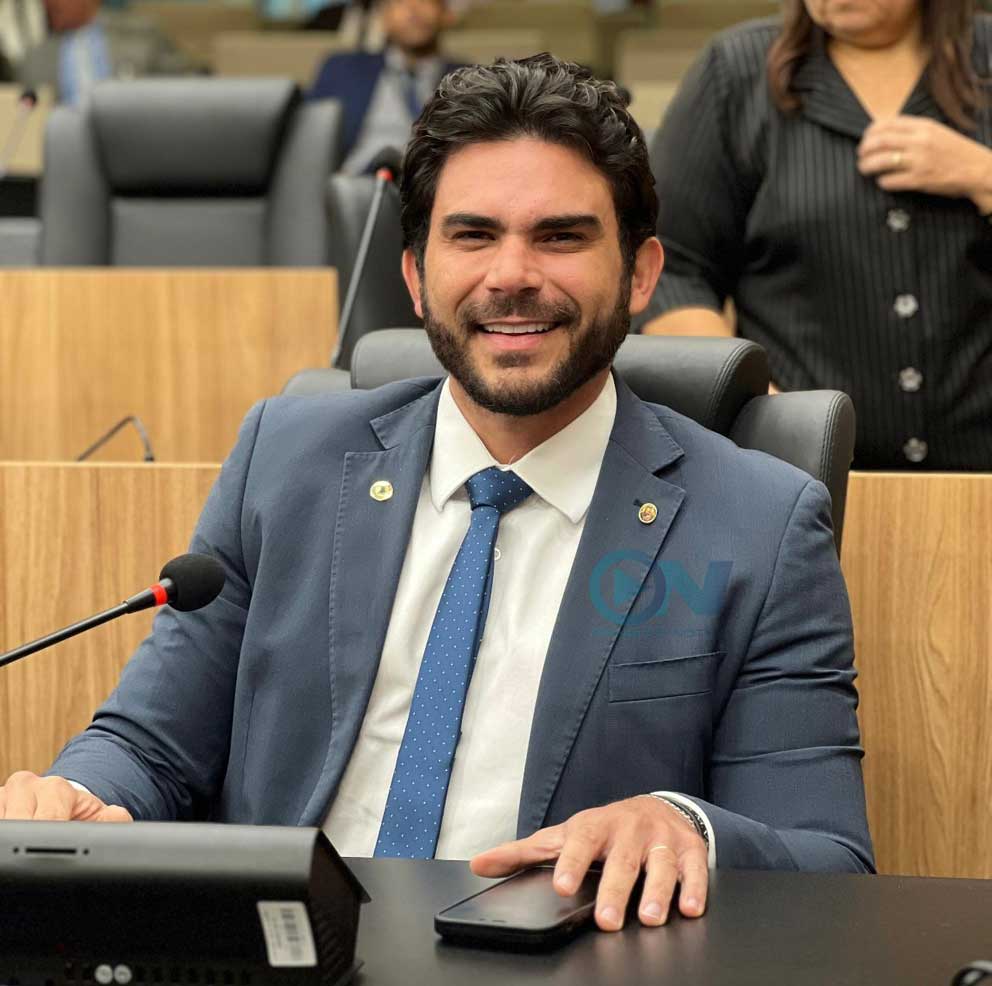 ALEPI promulga lei do deputado Dr. Marcus Vinícius que cria Semana Estadual de Valorização dos Profissionais da Saúde no Piauí