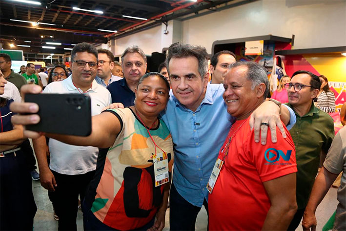Ciro Nogueira lidera como pré-candidato ao Senado, segundo pesquisa feita em todo o estado