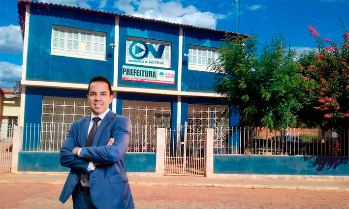 Justiça proíbe prefeito de Coronel José Dias de usar cor partidária em prédios públicos