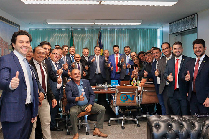 Ciro Nogueira amplia rede de aliados no Piauí e atrai prefeitos até de partidos adversários às vésperas de 2026