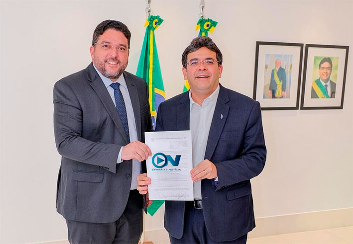 Rafael Fonteles autoriza concurso público unificado do Governo do Piauí com 200 vagas