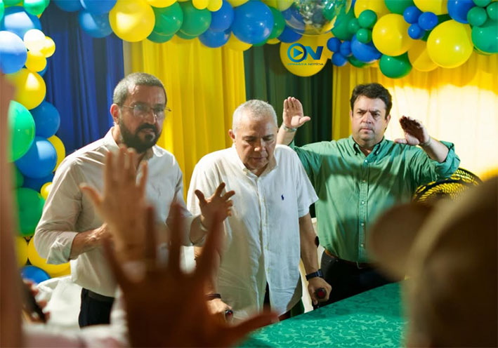 Tiago Junqueira sai em defesa de Michelle e Nikolas após críticas de Eduardo Bolsonaro: “O momento exige unidade, não divisão”
