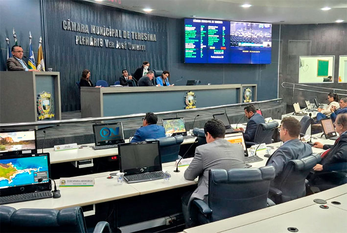 Reajuste do IPTU 2026 avança na Câmara de Teresina e expõe embate entre arrecadação, justiça fiscal e pressão popular