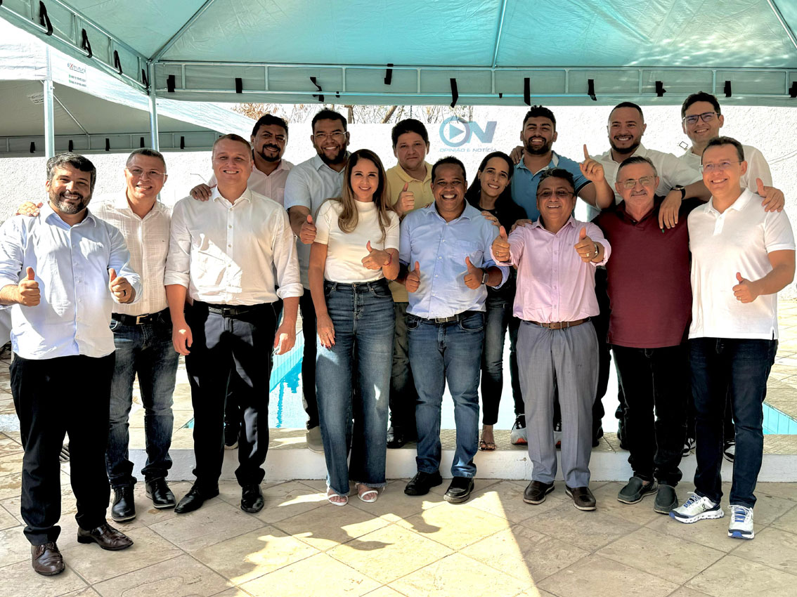 Encontro sela união de 18 vereadores pela reeleição de Enzo Samuel à Presidência da Câmara Municipal de Teresina