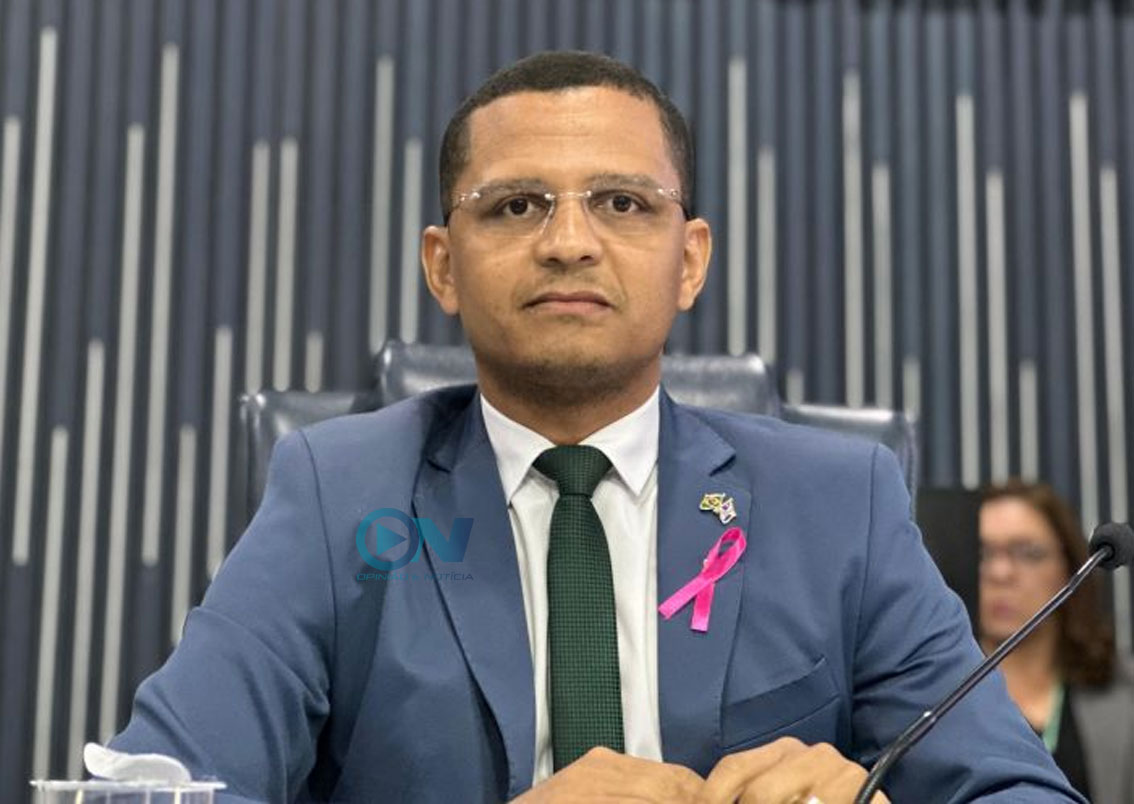 Vereador Ismael Silva registra B.O após sofrer racismo em grupo de formação de professores da SEMEC