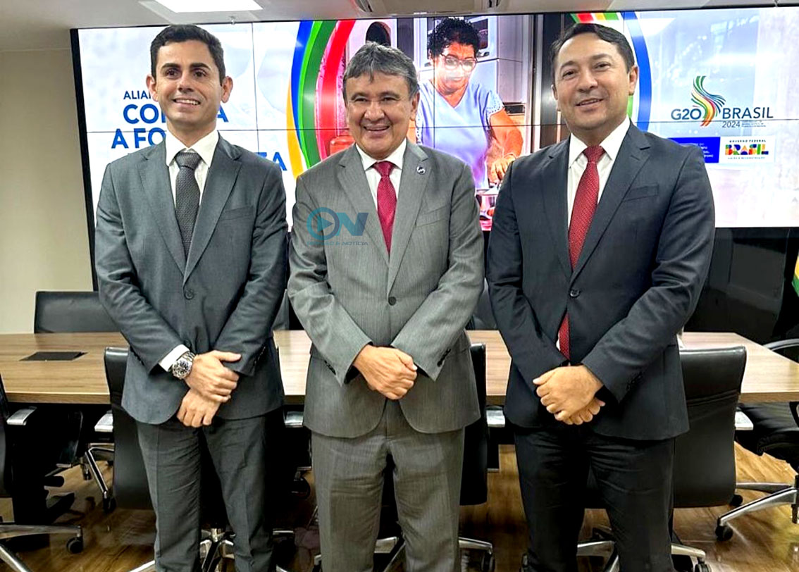 Magno Soares e o prefeito eleito, Júnior Abreu, conseguem SAMU e emendas de custeio para saúde de Castelo do Piauí