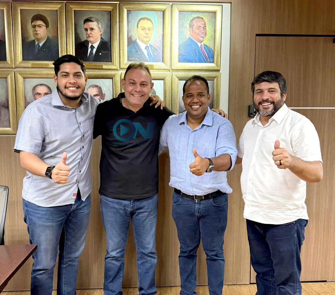 Jeová Alencar leva o filho e o União Brasil para apoiar reeleição de Enzo Samuel à Presidência da Câmara Municipal
