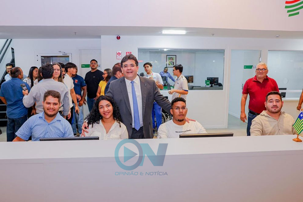 Rafael Fonteles inaugura Espaço da Cidadania no Teresina Shopping, que disponibiliza serviços de 15 órgãos públicos